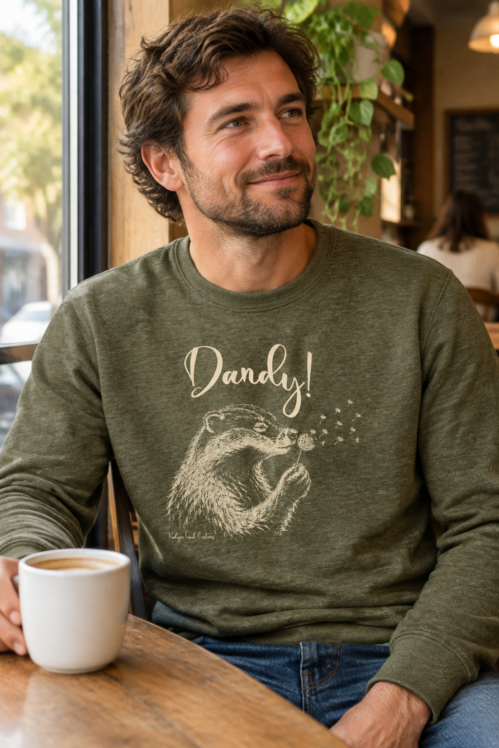 Dandy crewneck in a cozy café